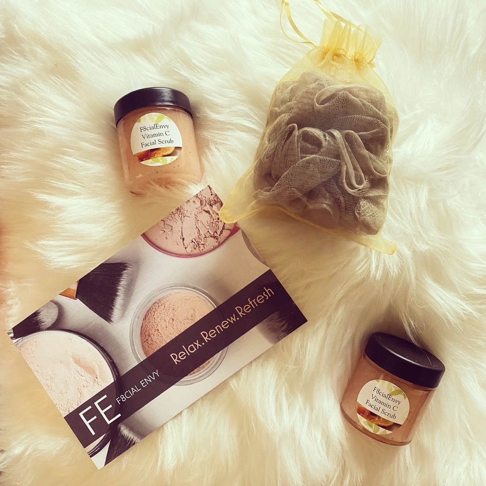Facial Scrub and Relaxation Set